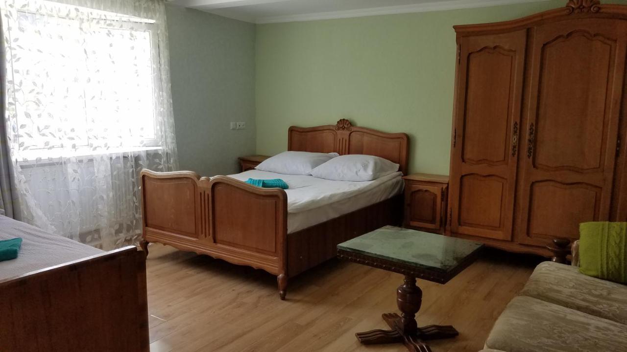 Guest House Green Rose Borjomi Exterior foto